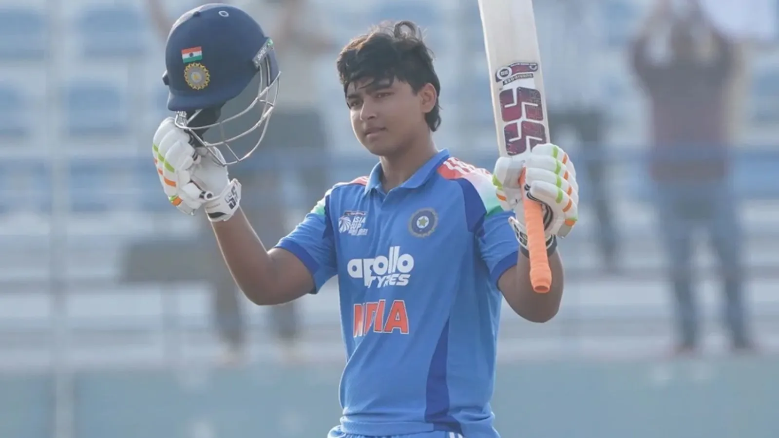 वैभव का शतक